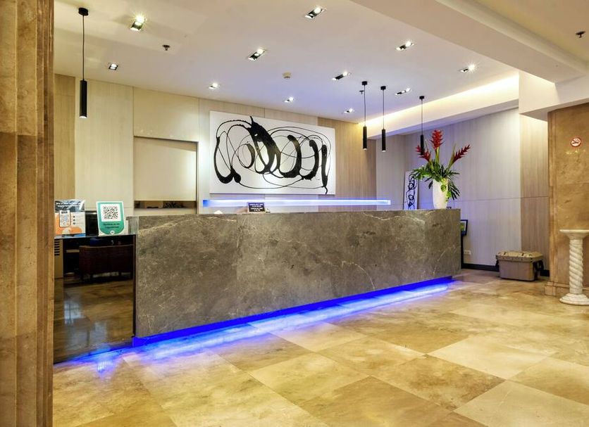 Front desk Photo
