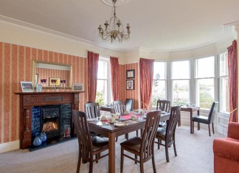 Dining room Photo