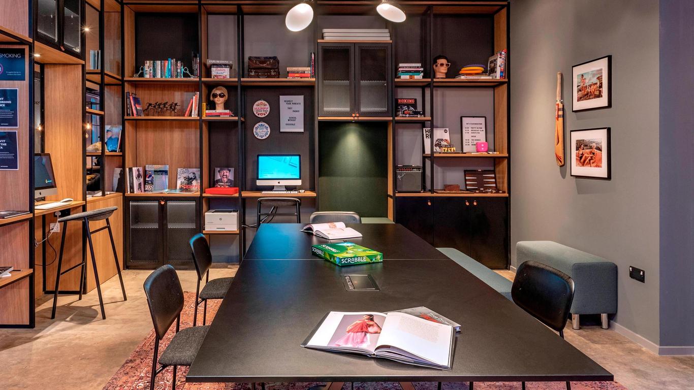 Moxy Glasgow Merchant City