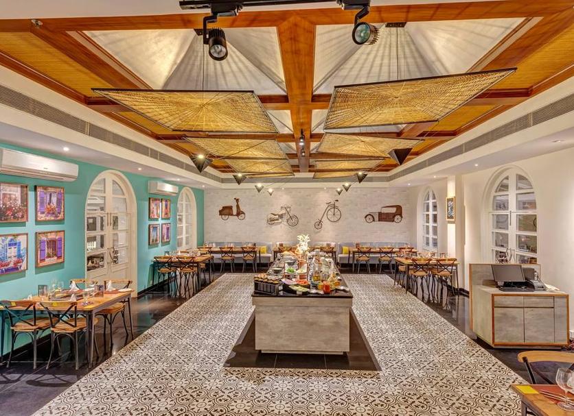 Restaurant Photo