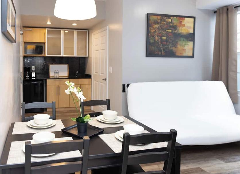 Dining room Photo