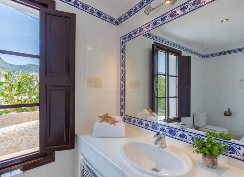 Bathroom Photo