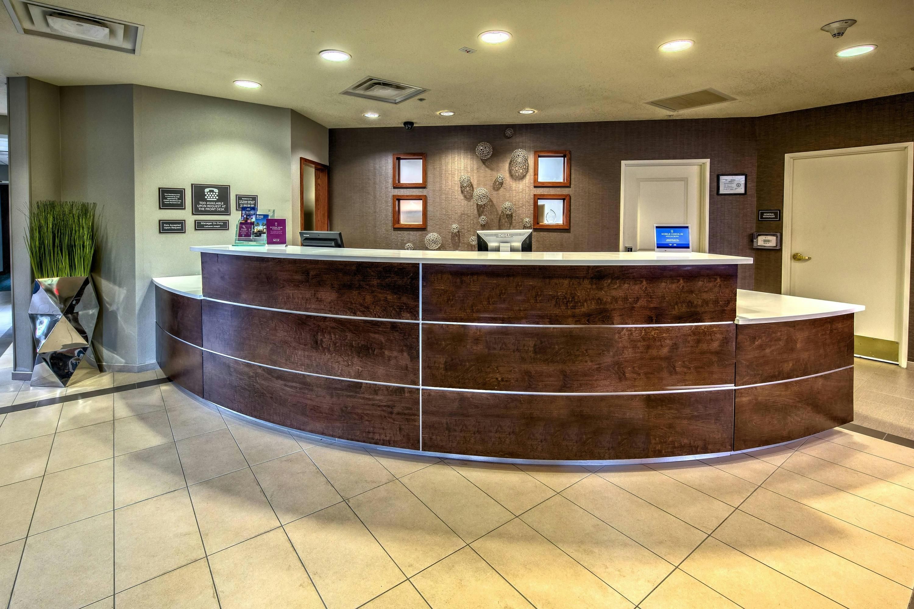Front desk Photo