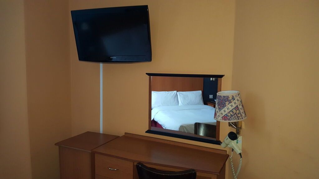 Room amenity