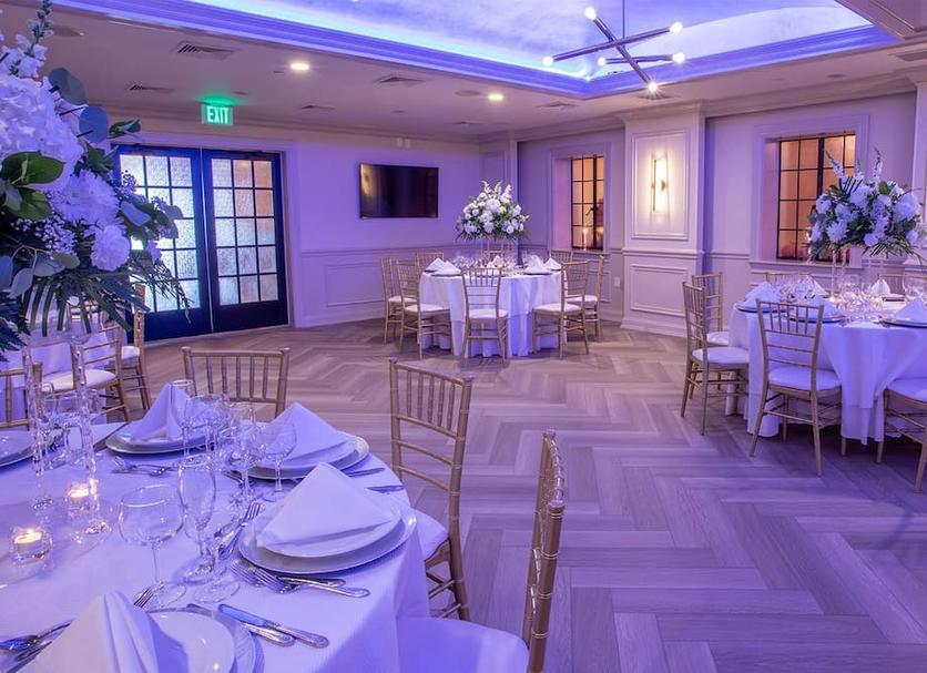 Banquet hall Photo