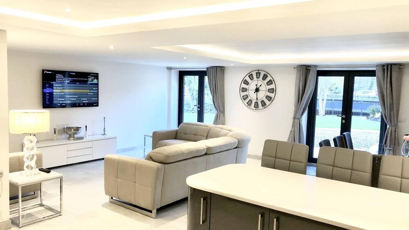 Millstream Mews