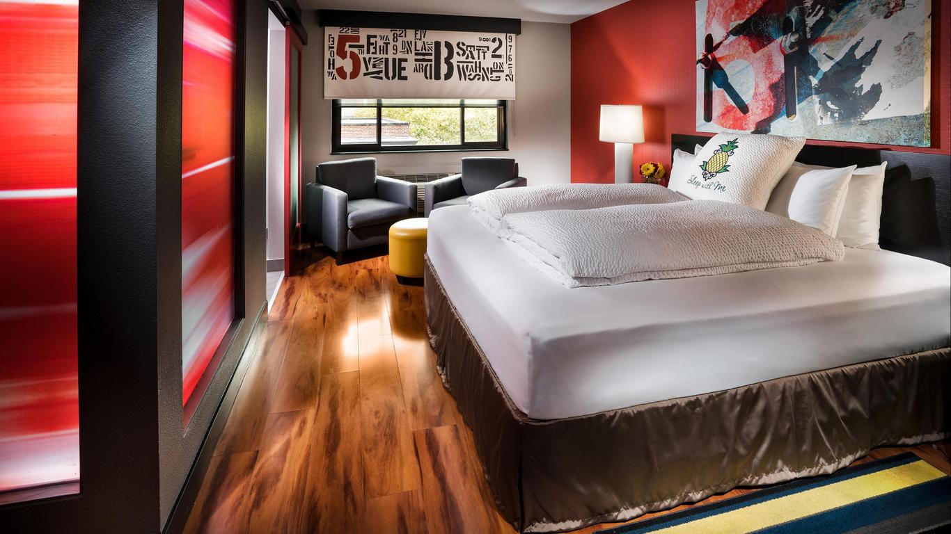 Staypineapple, Hotel Five, Downtown Seattle
