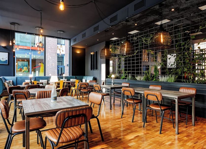 Restaurant Photo