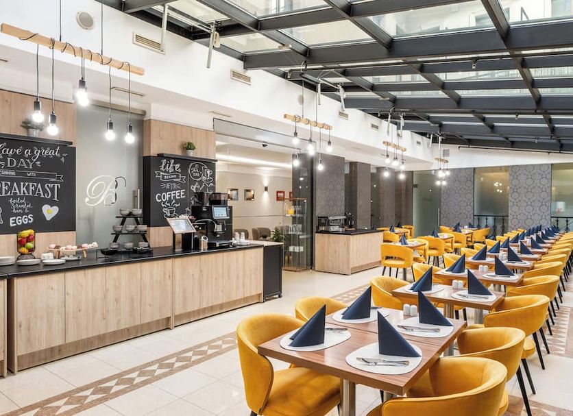 Restaurant Photo