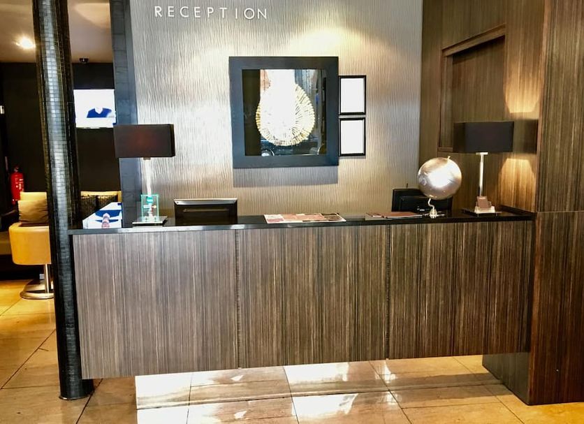 Front desk Photo