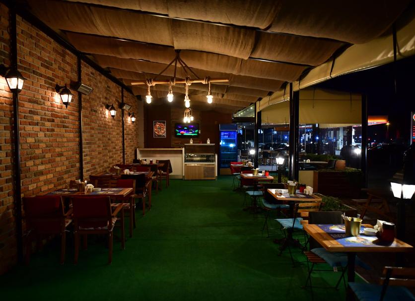 Restaurant Photo