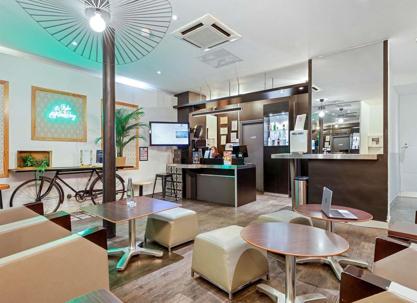 Restaurant Photo