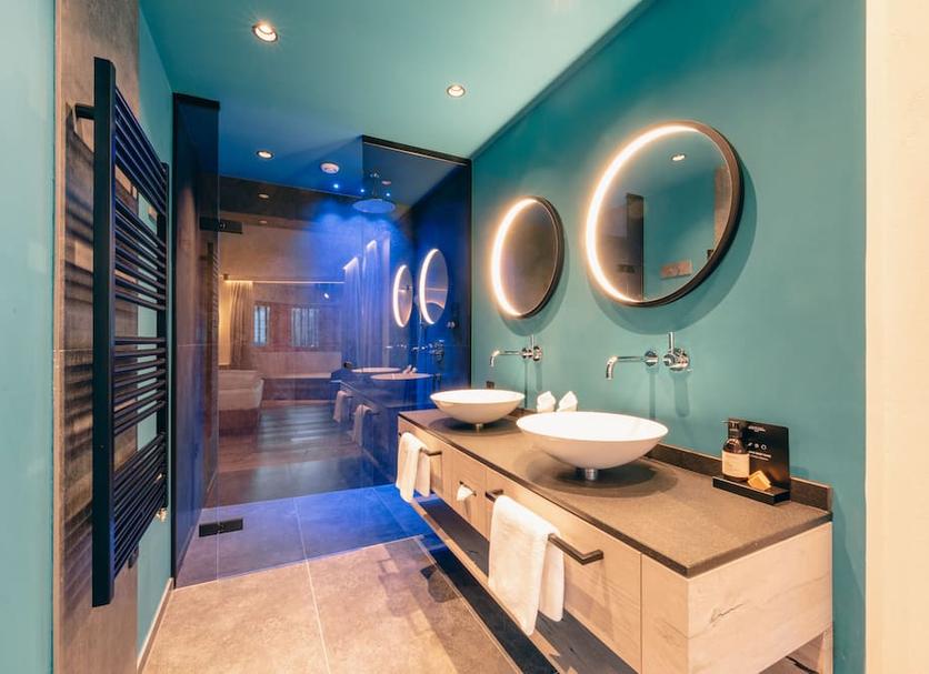 Bathroom Photo