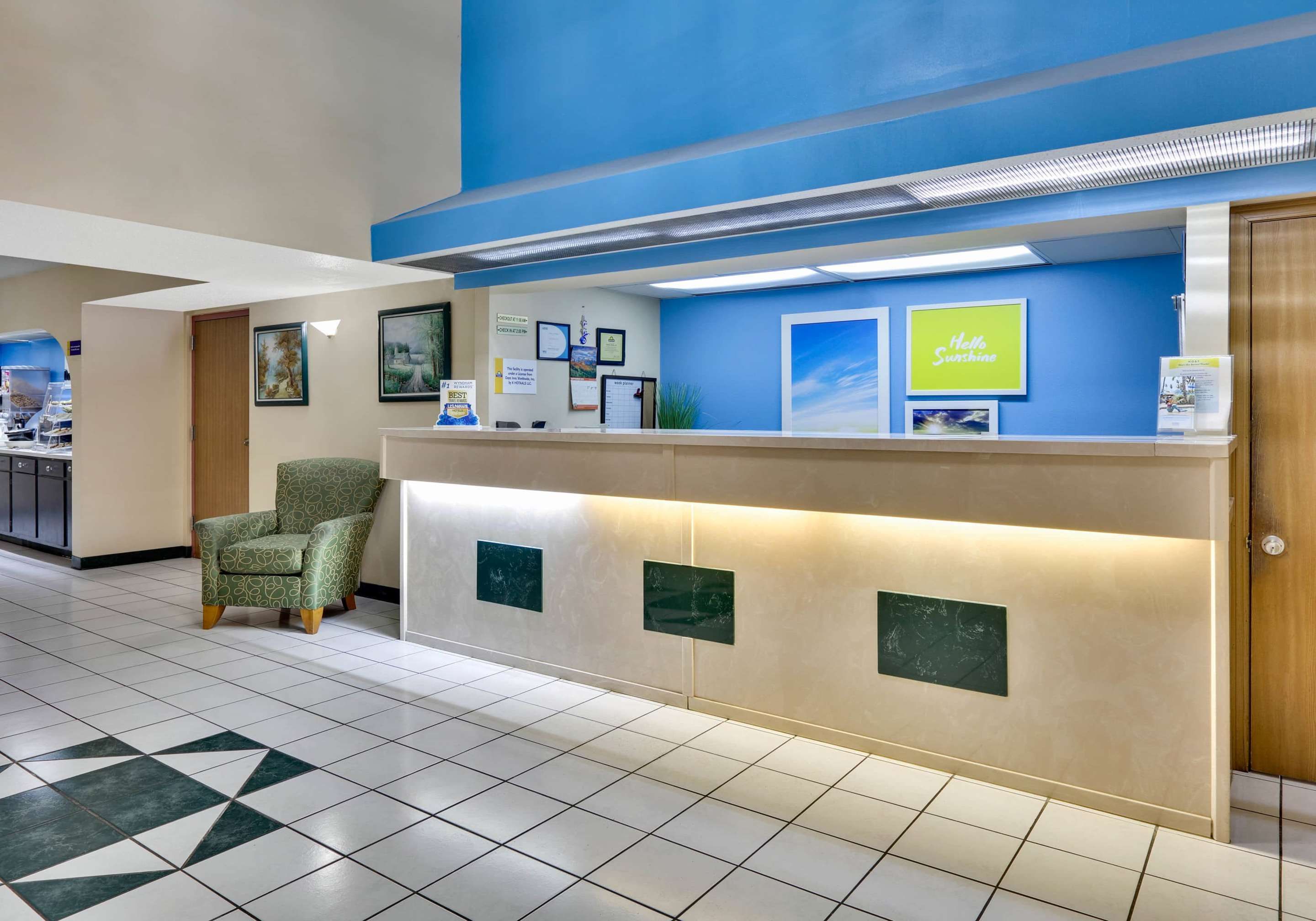 Front desk Photo