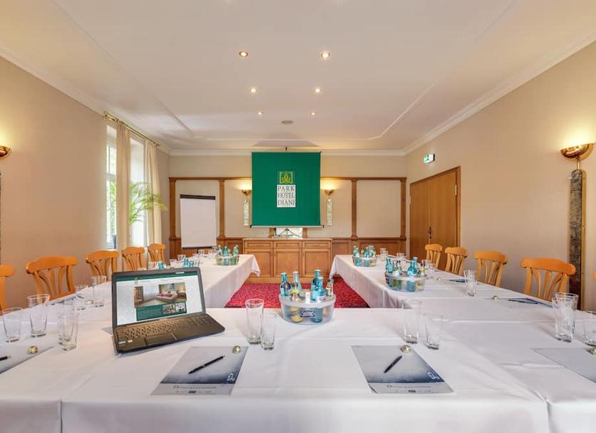 Conference room Photo