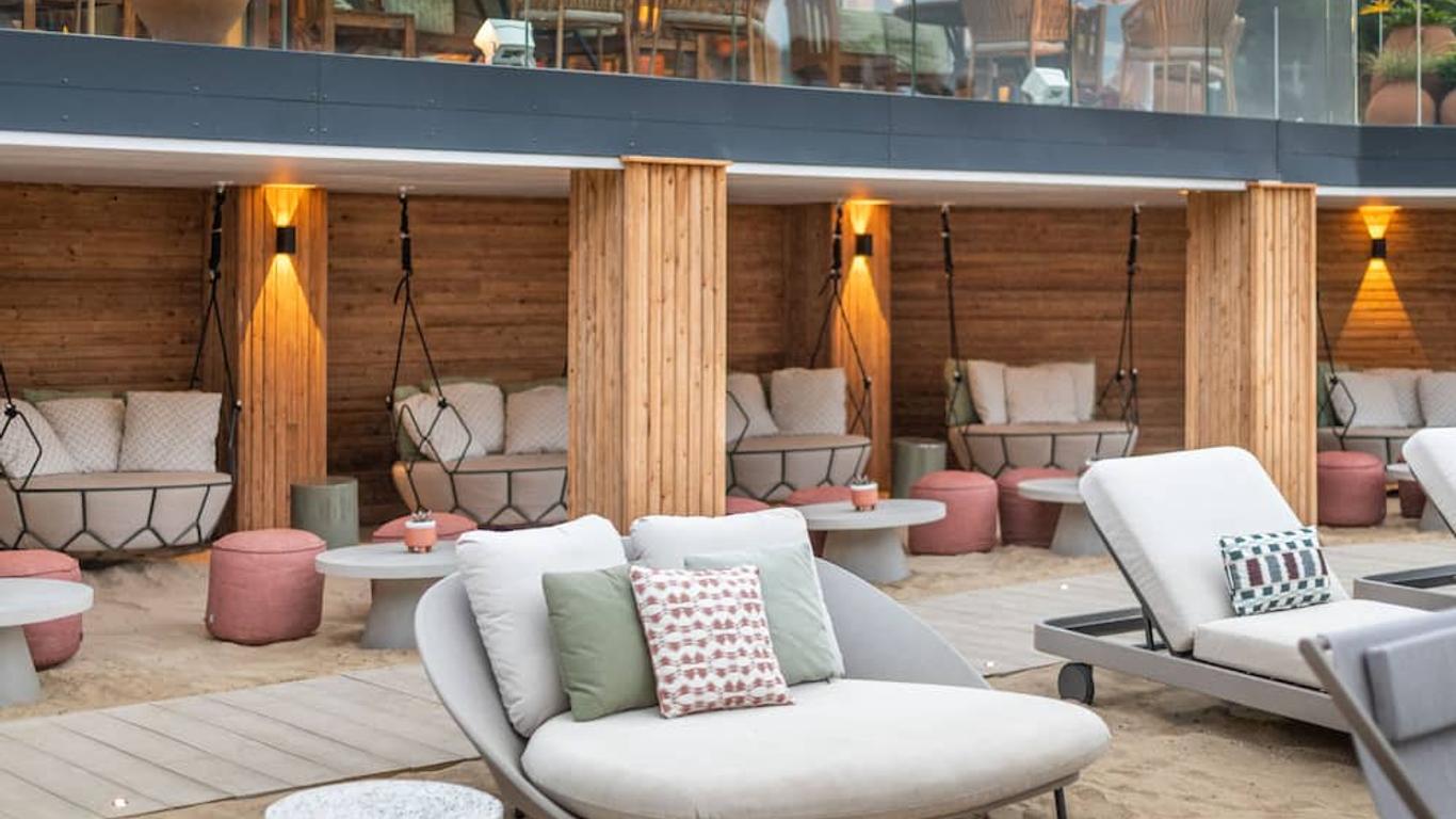 Harbour Beach Club, Hotel & Spa