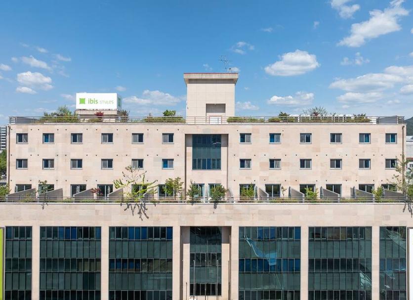 Building Photo