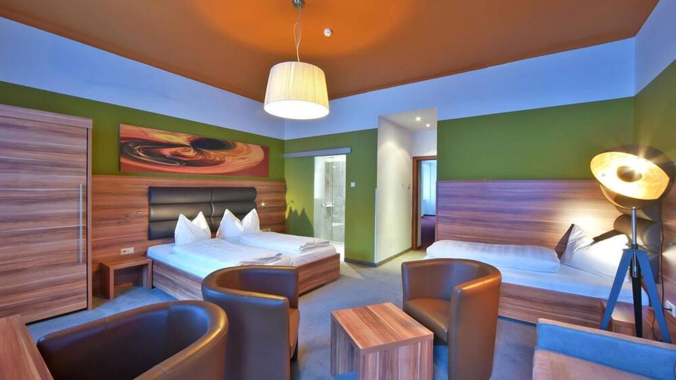 Hotel Ertl & mexican cantina salud