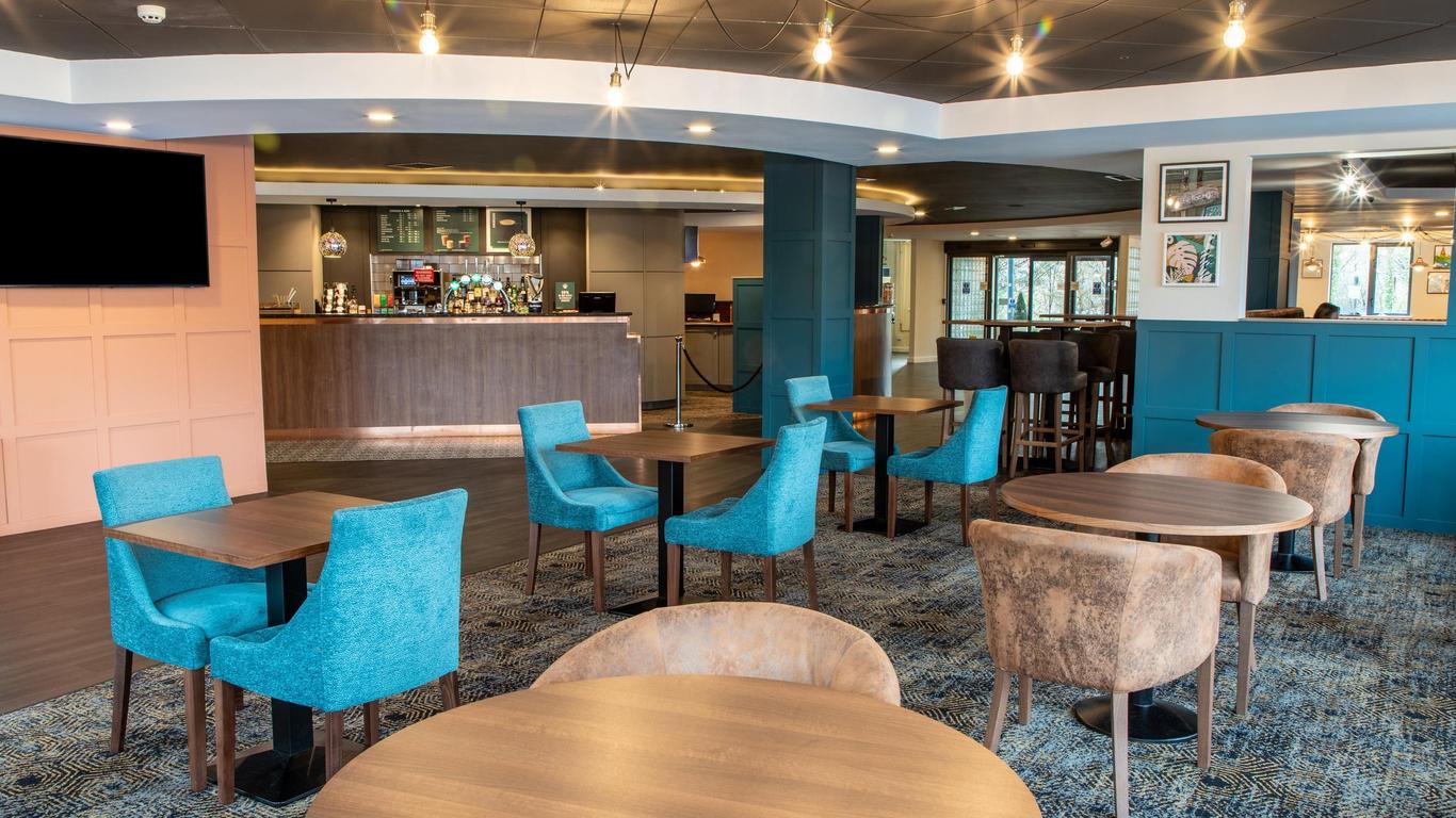 Knowsley Inn & Lounge