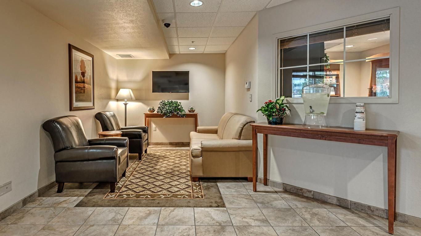 Candlewood Suites Oak Harbor