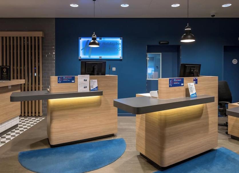 Front desk Photo