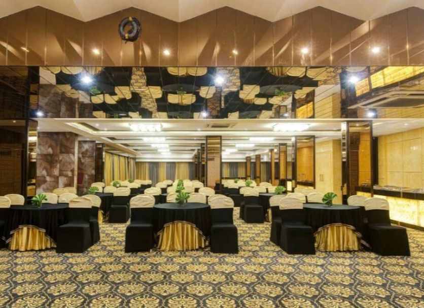 Banquet hall Photo