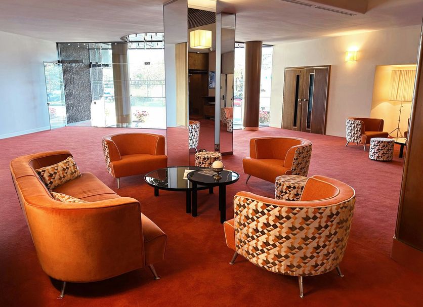Lounge Photo