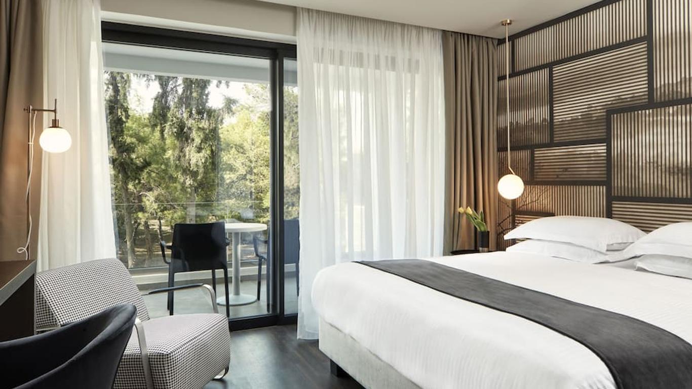 Azur Hotel
