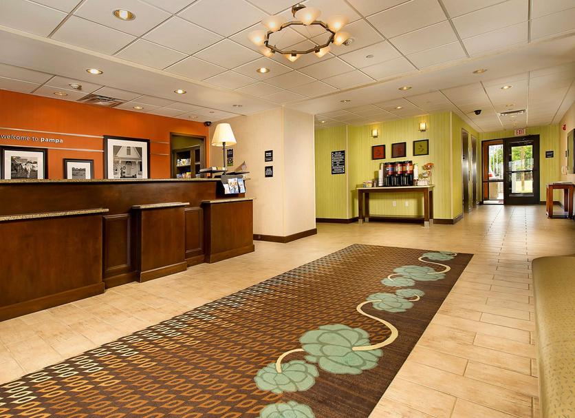 Front desk Photo