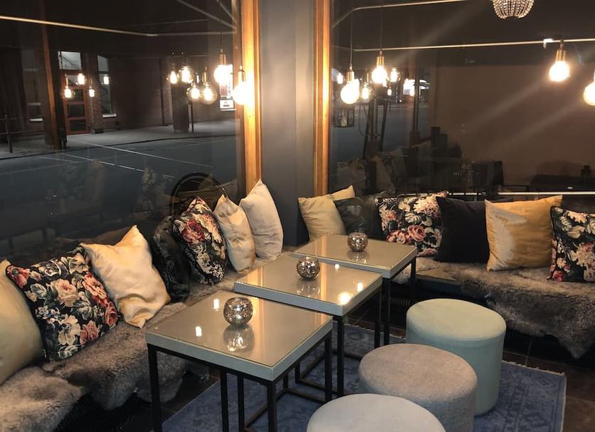 Lounge Photo