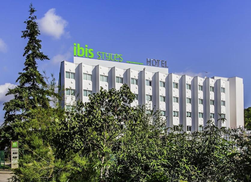 Building Photo