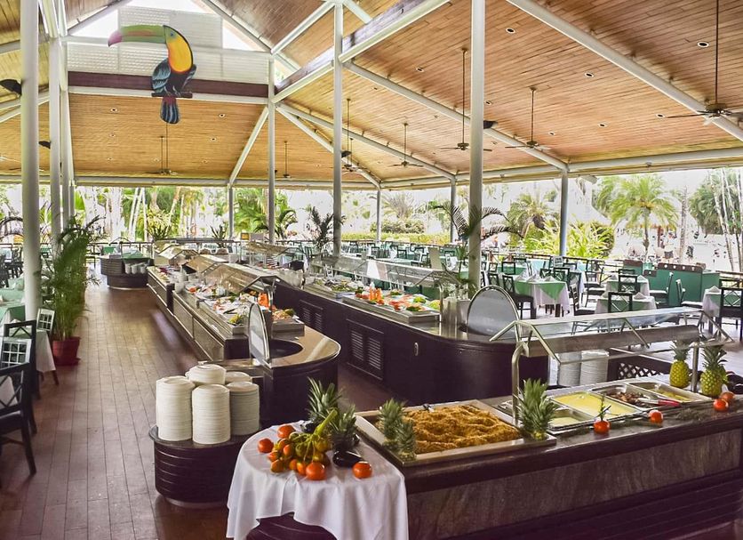 Buffet Photo