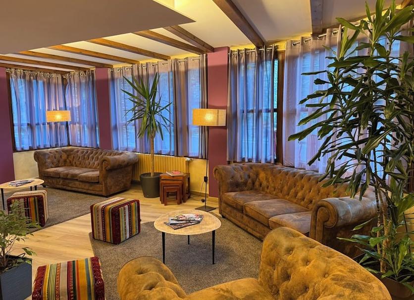 Lounge Photo