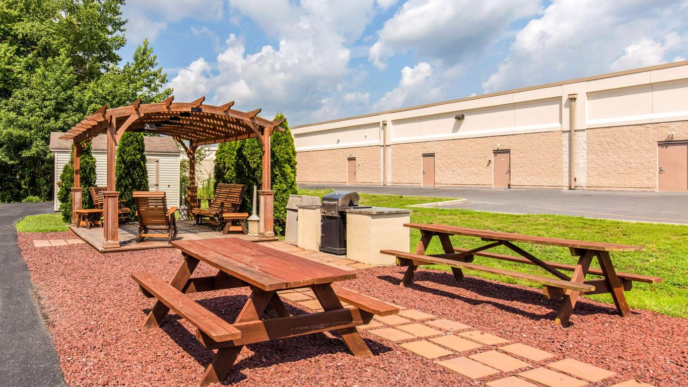 Quality Inn and Suites Georgetown - Seaford