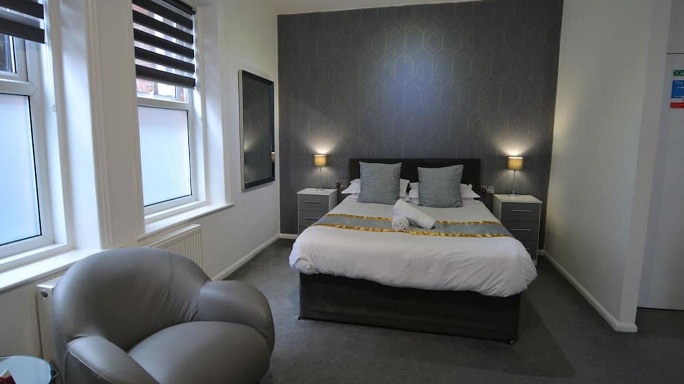 Hotel 33