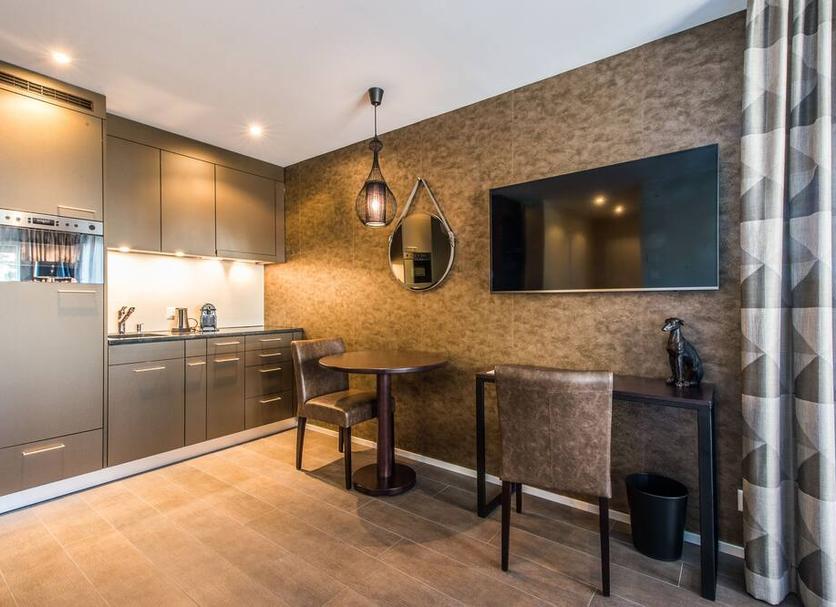Kitchen Photo
