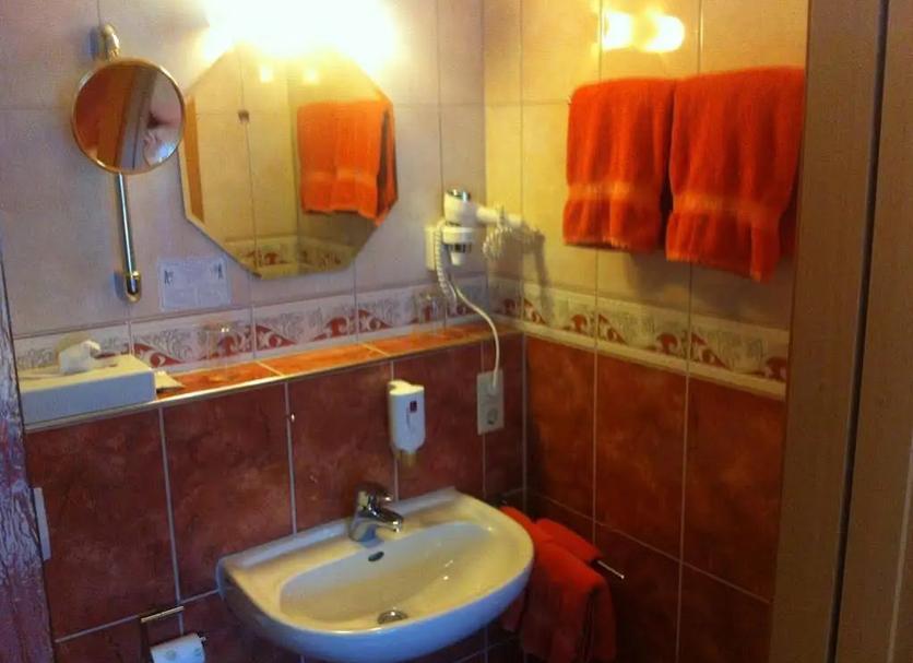 Bathroom Photo