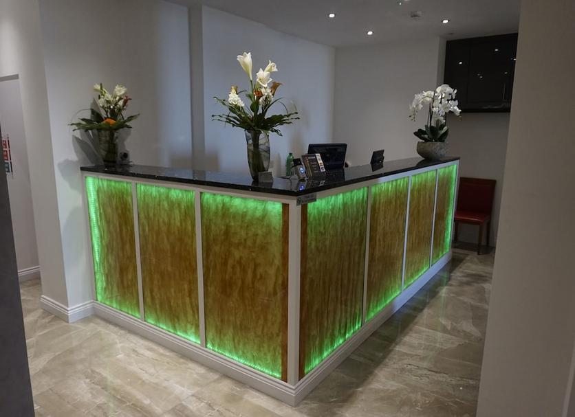 Front desk Photo