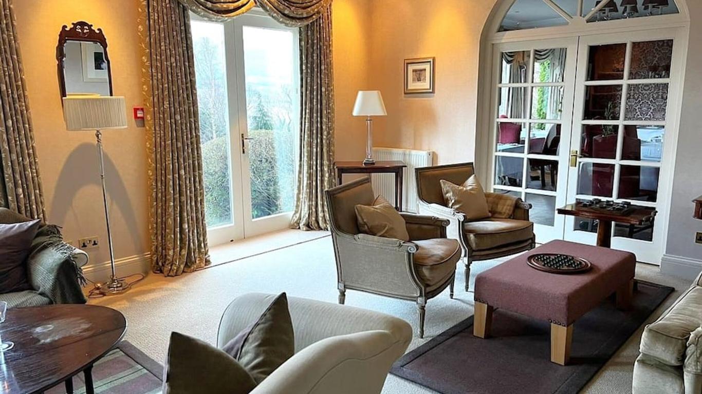 Loch Ness Lodge