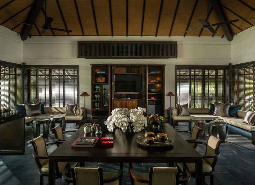 Dining room Photo