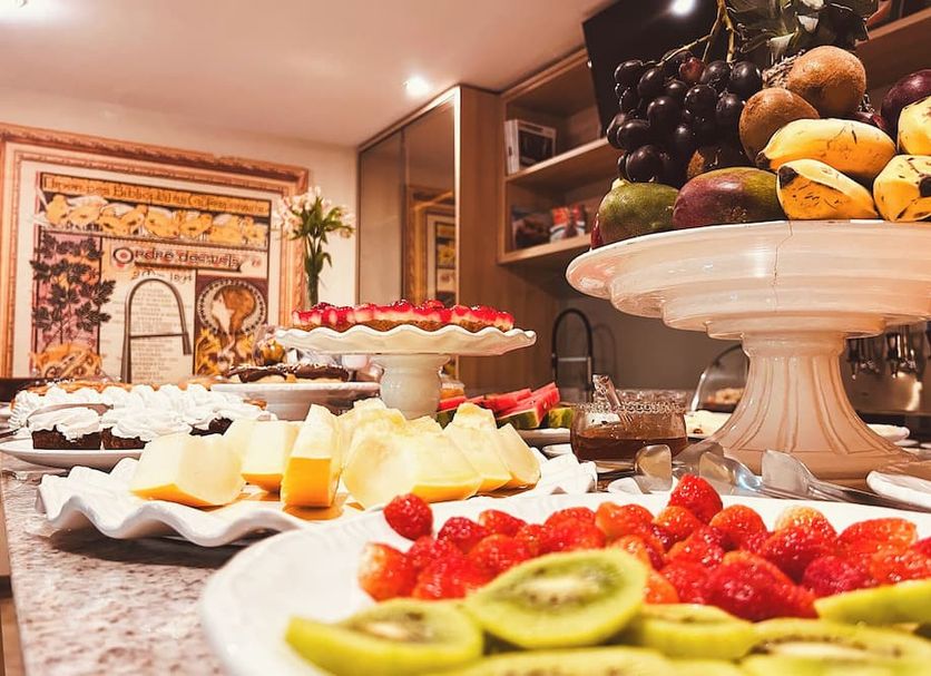 Buffet Photo