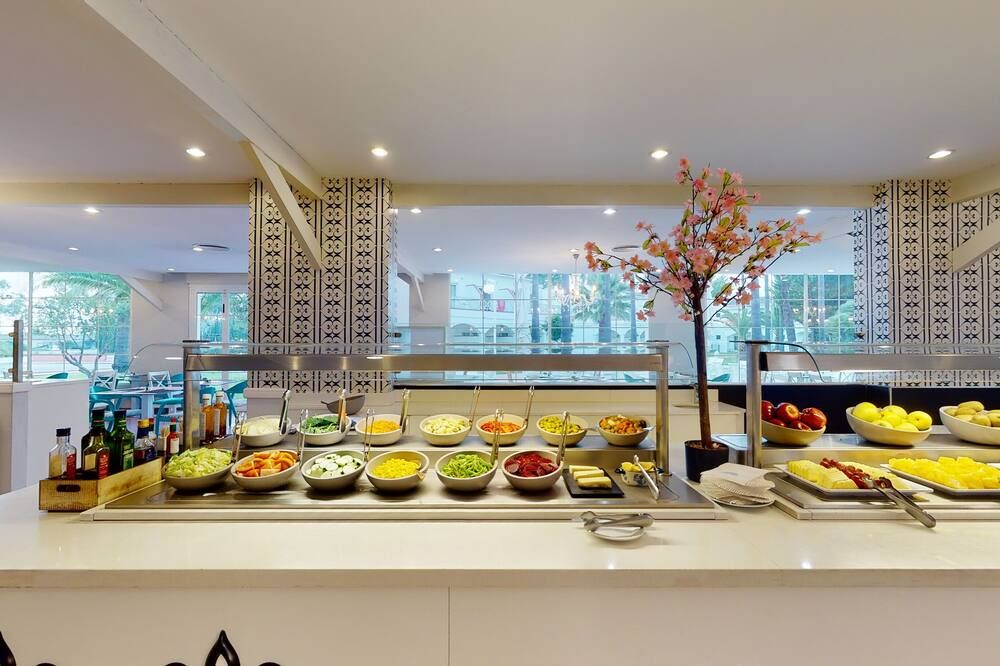 Buffet Photo