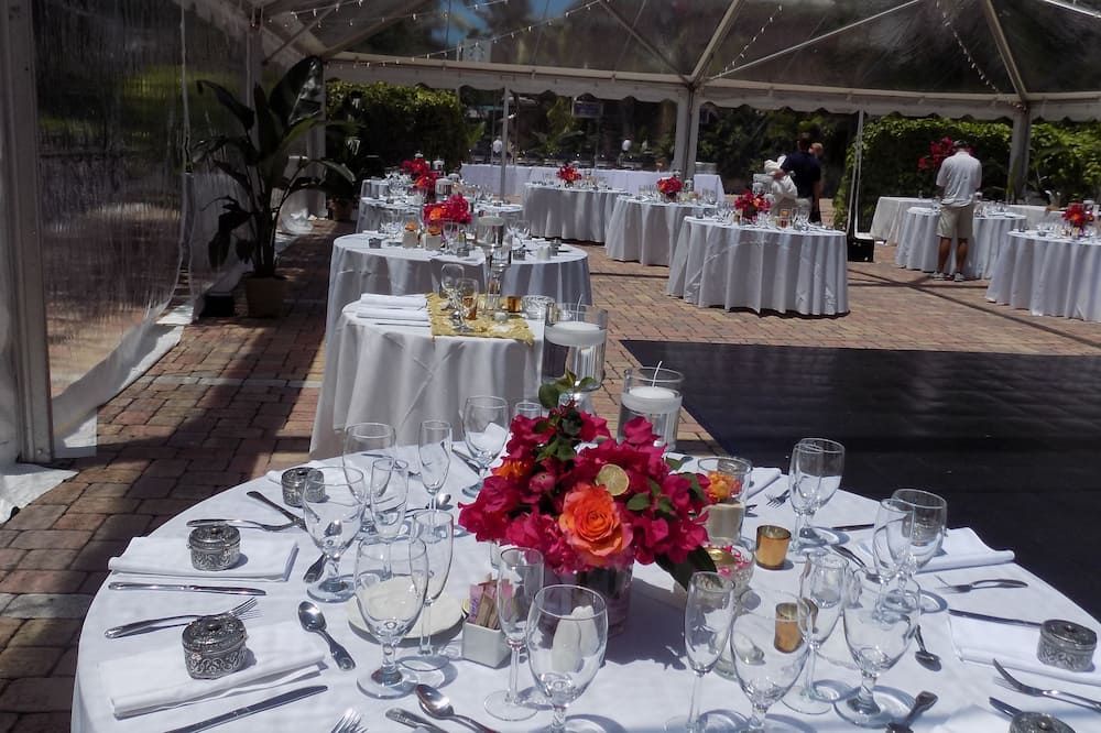 Banquet hall
