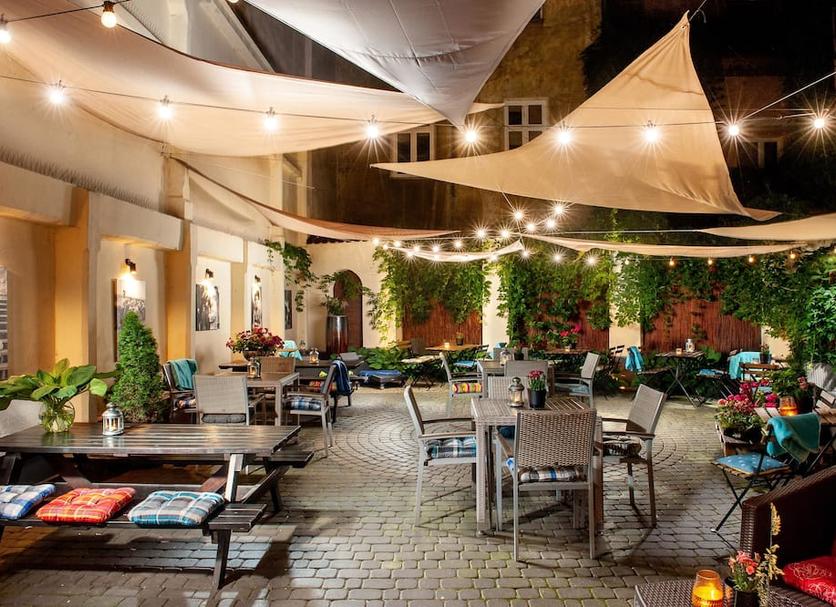 Restaurant Photo