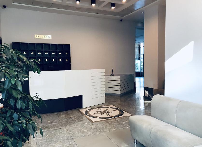 Front desk Photo