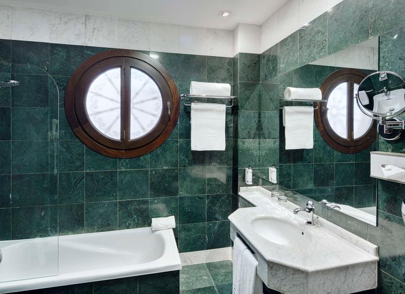 Bathroom Photo