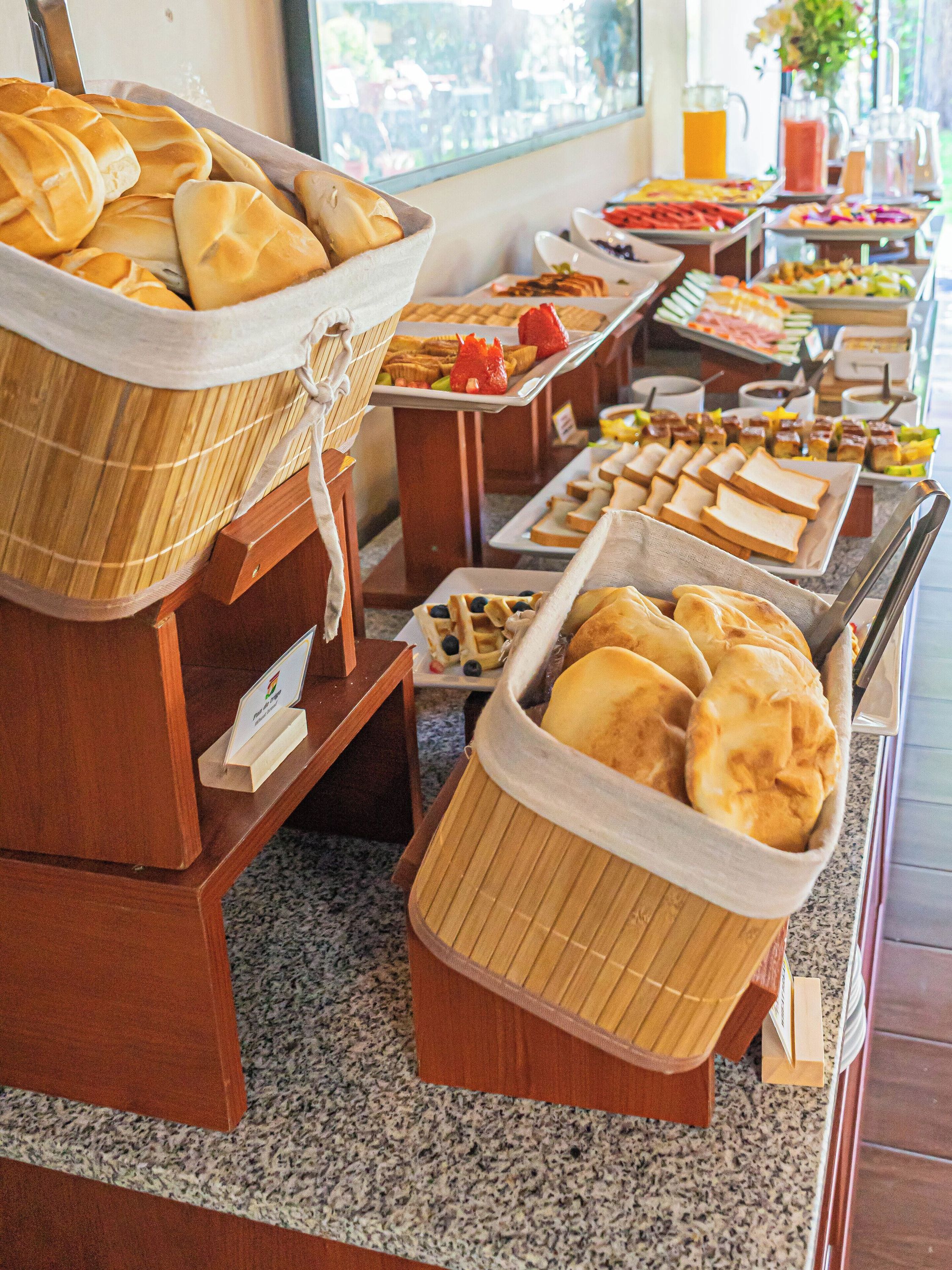 Buffet Photo