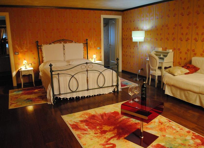 Bedroom Photo