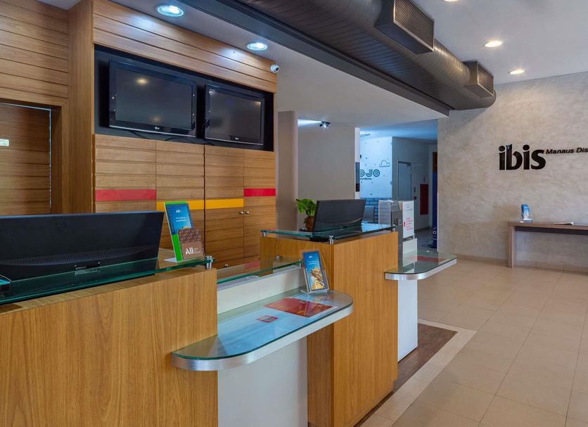 Front desk Photo
