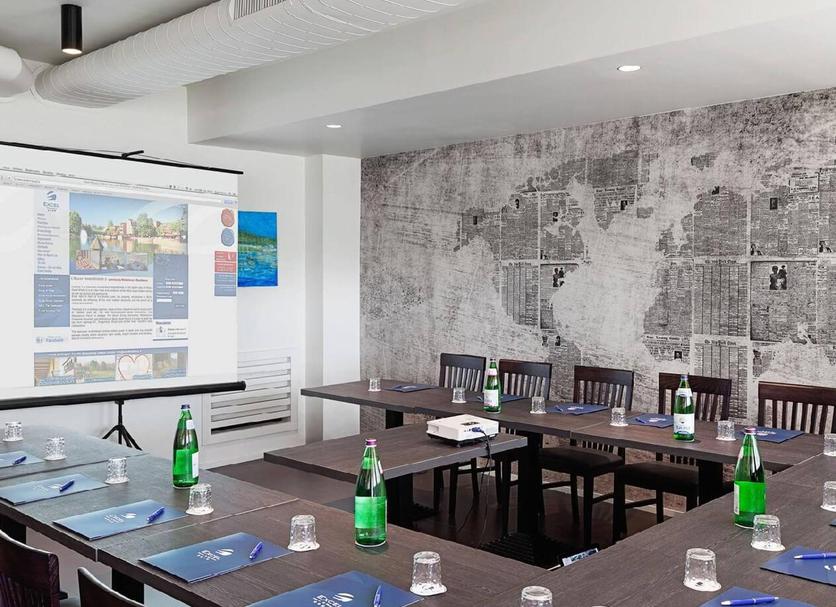 Conference room Photo